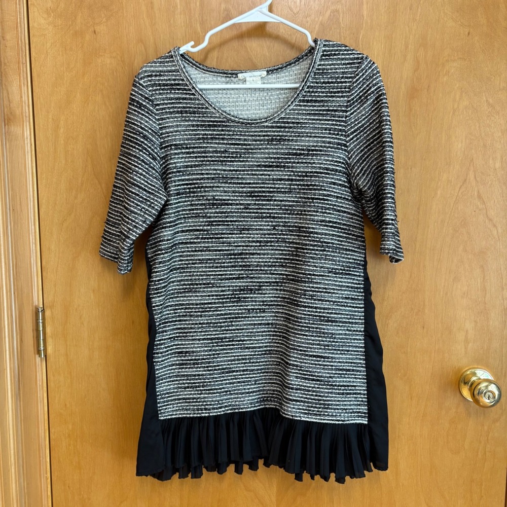 Clu Willoughby Tunic Top Women Medium Black White Striped Metallic Ruffle